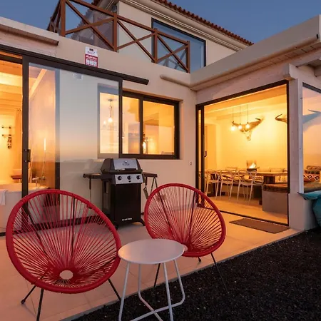 Villa Calderon Hondo. Design , Views And Pool Lajares-corralejo *